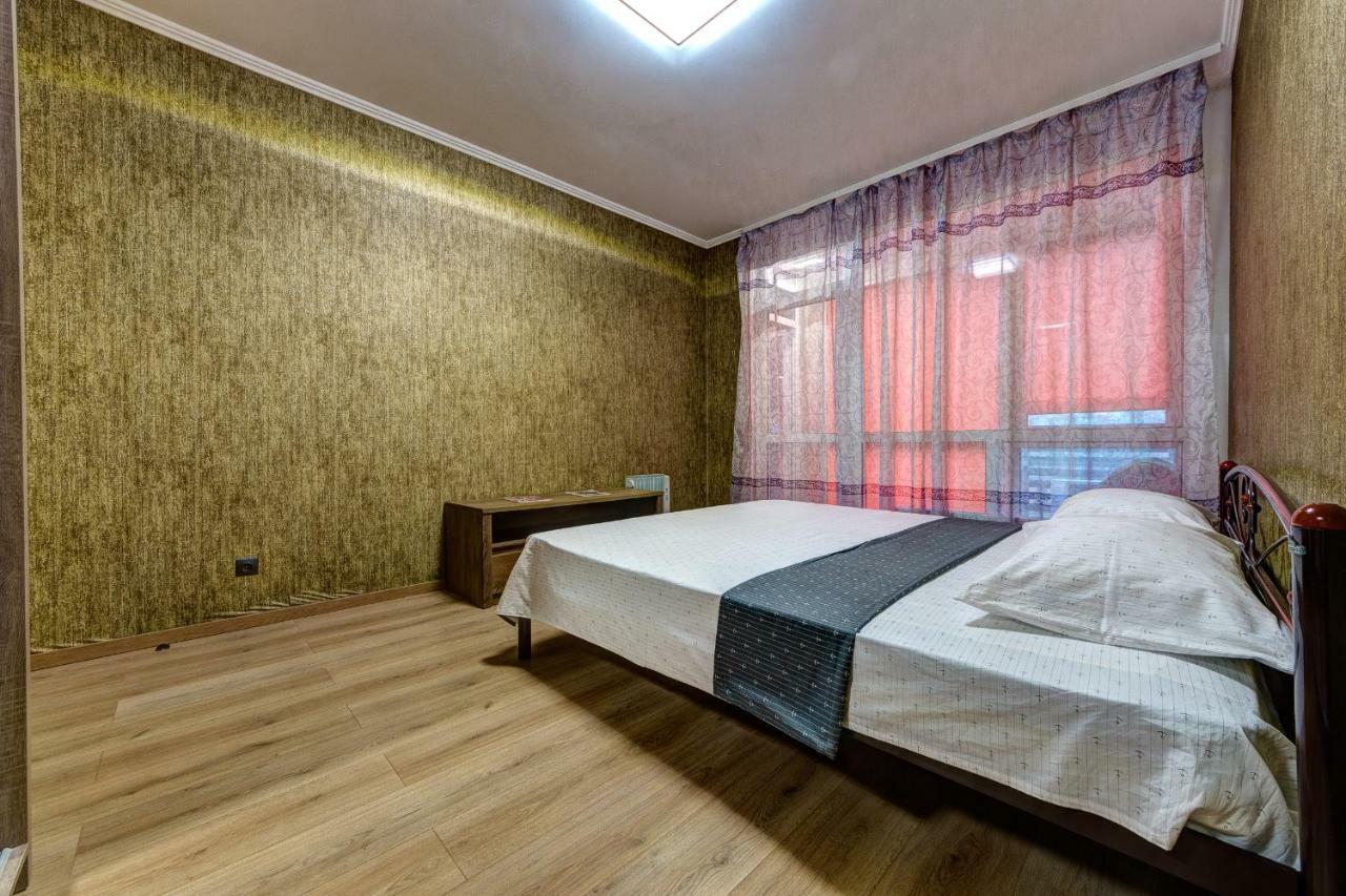 Apartments Near Shevchenko Boulevard 基輔 外观 照片